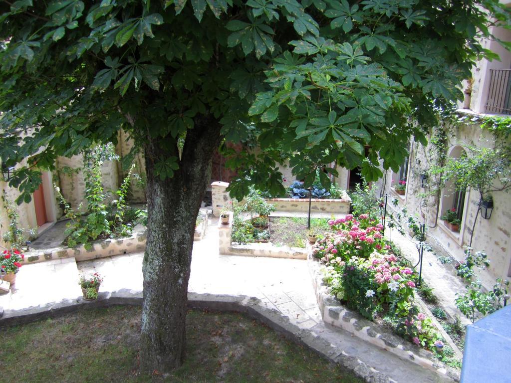 Chambres D'Hotes La Closerie Des Trois Marottes Melun Bilik gambar