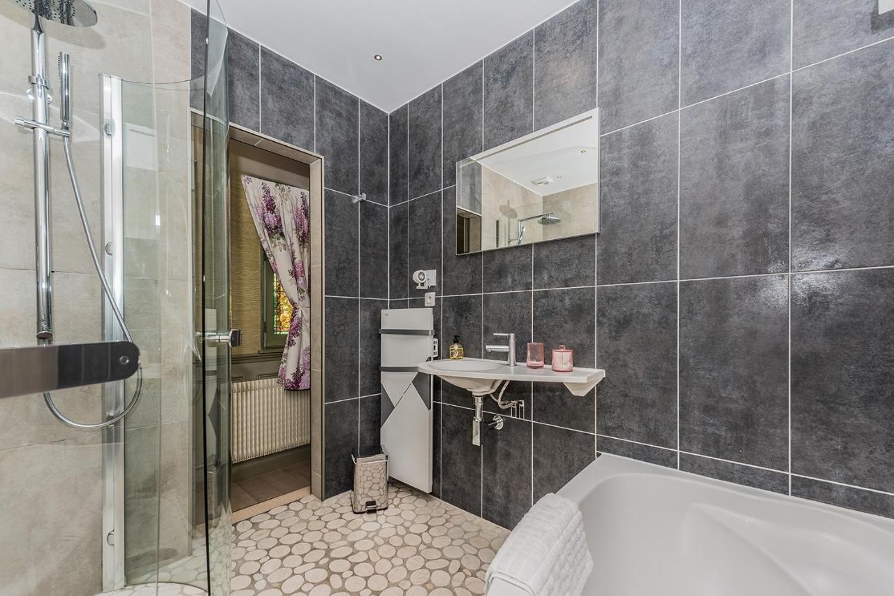Chambres D'Hotes La Closerie Des Trois Marottes Melun Luaran gambar