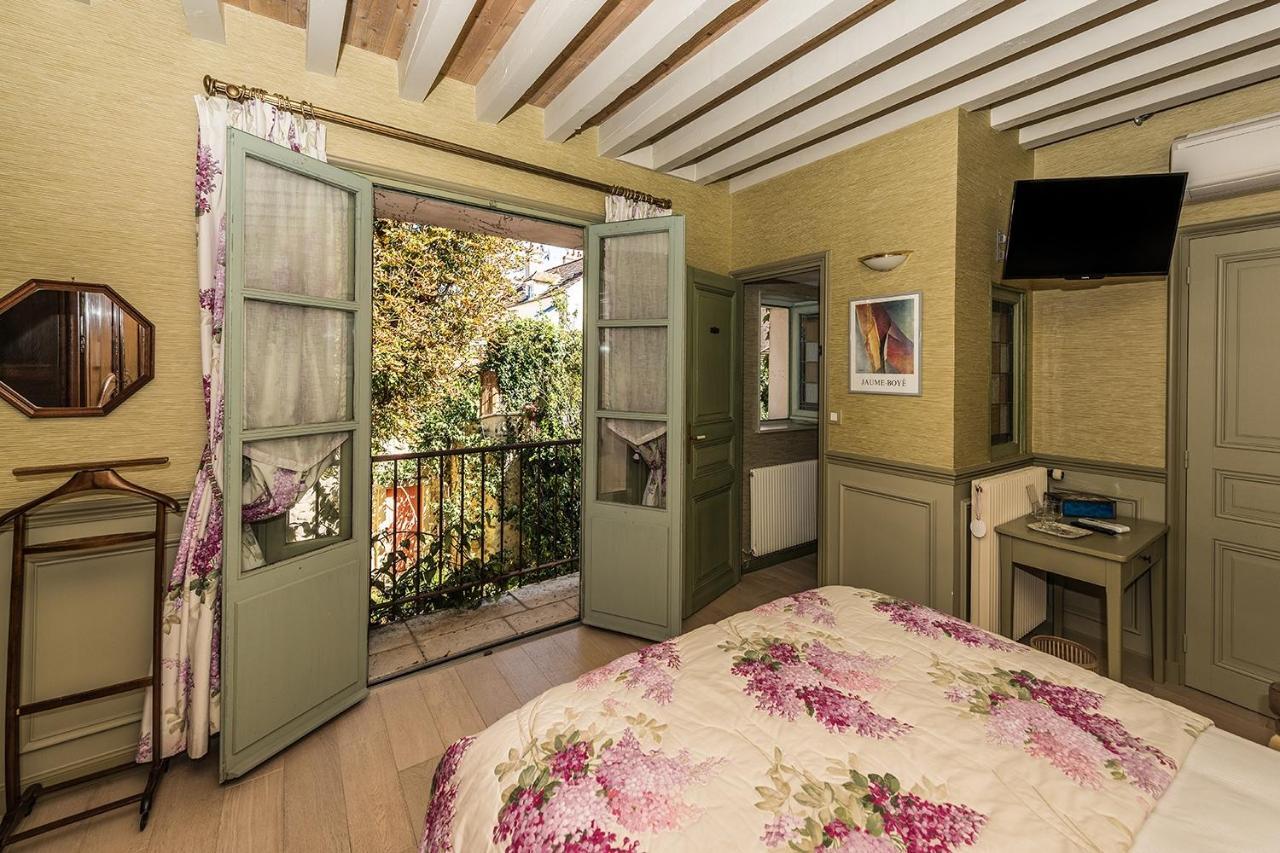 Chambres D'Hotes La Closerie Des Trois Marottes Melun Luaran gambar