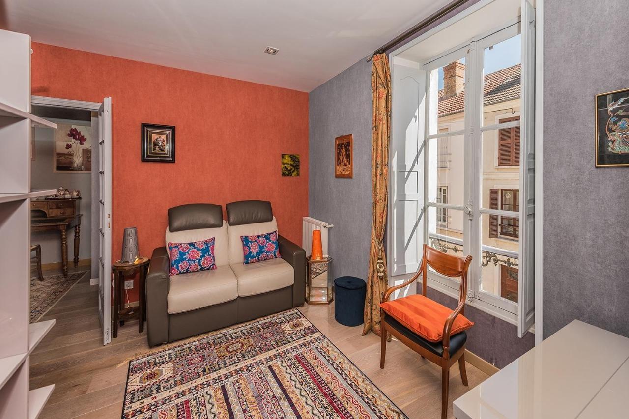 Chambres D'Hotes La Closerie Des Trois Marottes Melun Luaran gambar