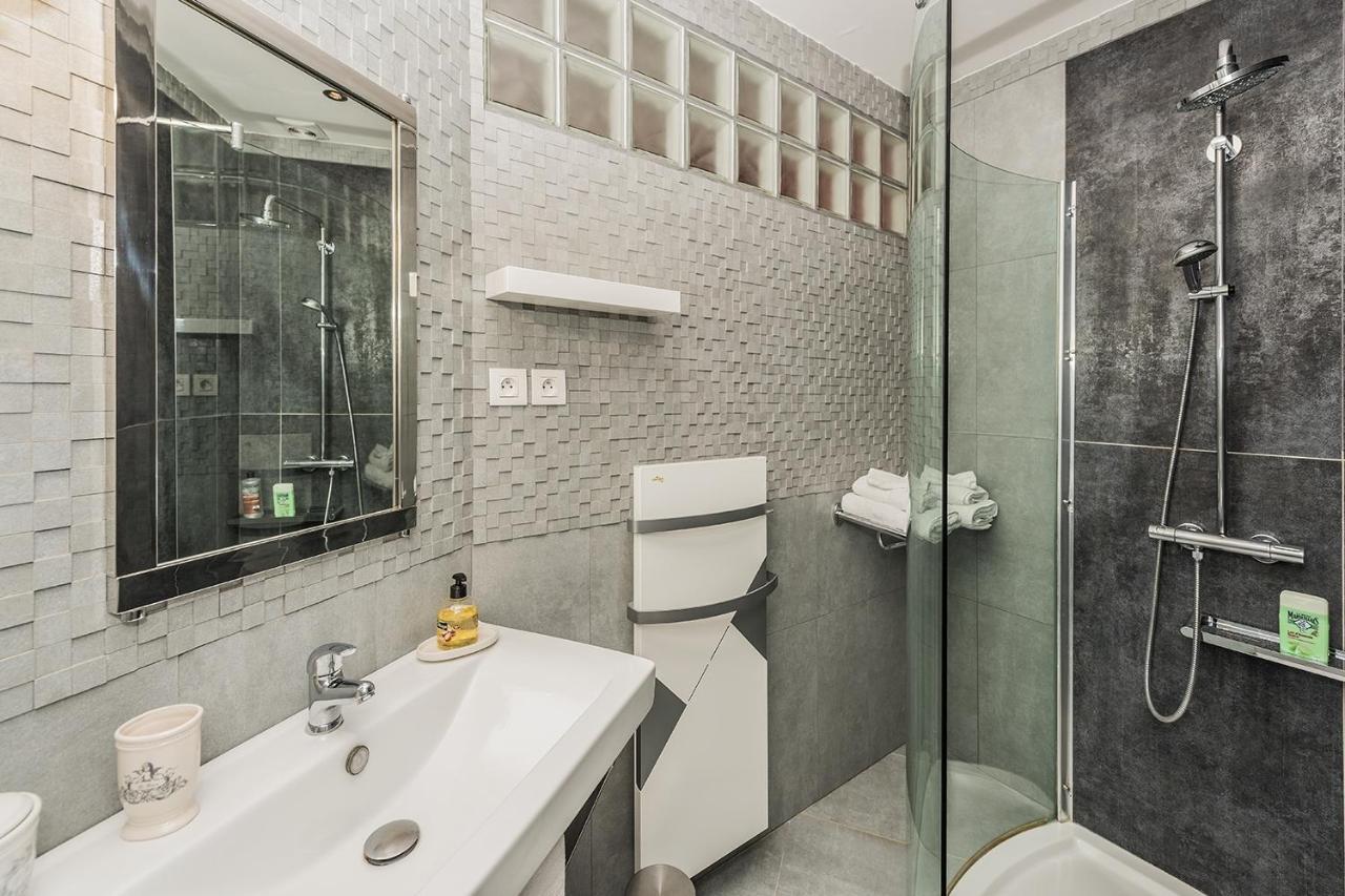 Chambres D'Hotes La Closerie Des Trois Marottes Melun Luaran gambar