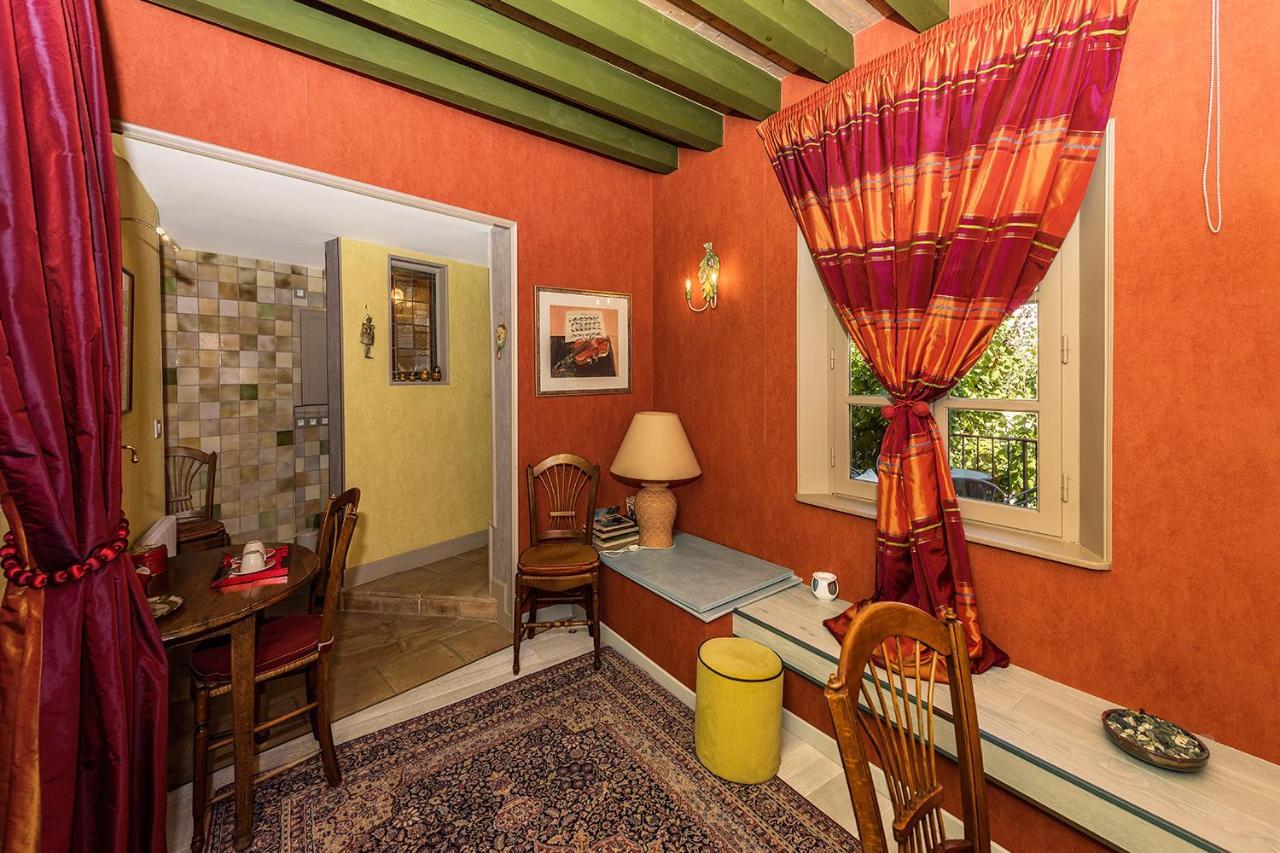 Chambres D'Hotes La Closerie Des Trois Marottes Melun Luaran gambar